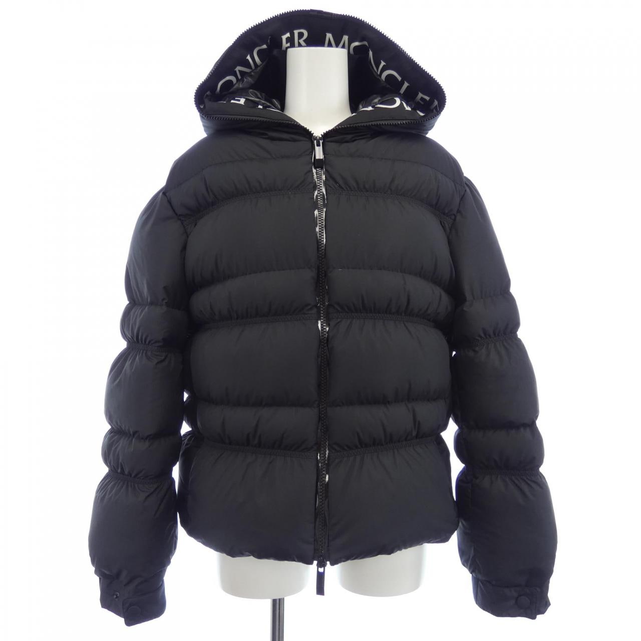 モンクレール MONCLER ダウンジャケット