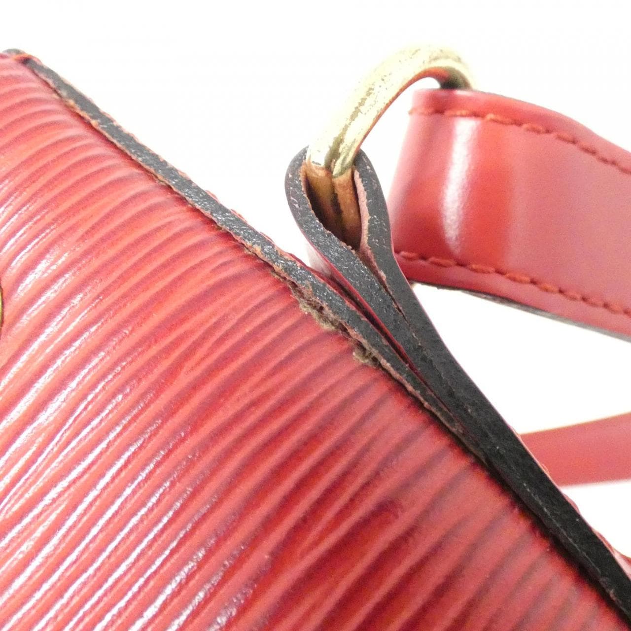 ルイヴィトン エピ プチ ノエ M44107 ショルダーバッグ