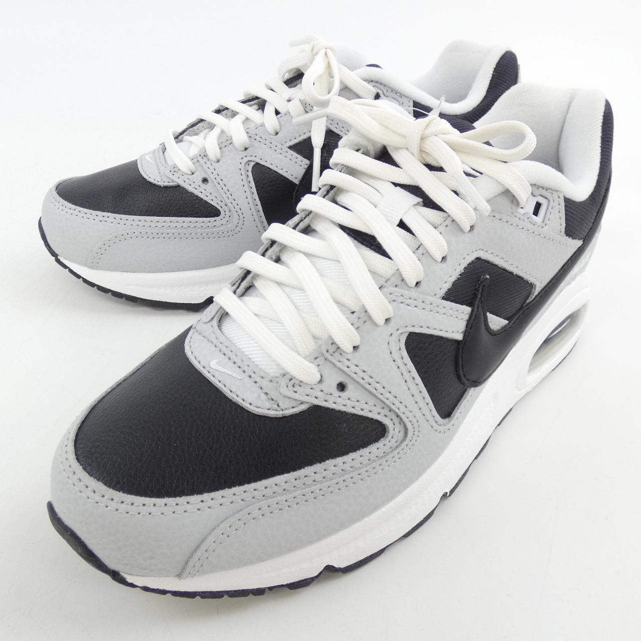 ナイキ NIKE 718896-001 スニーカー