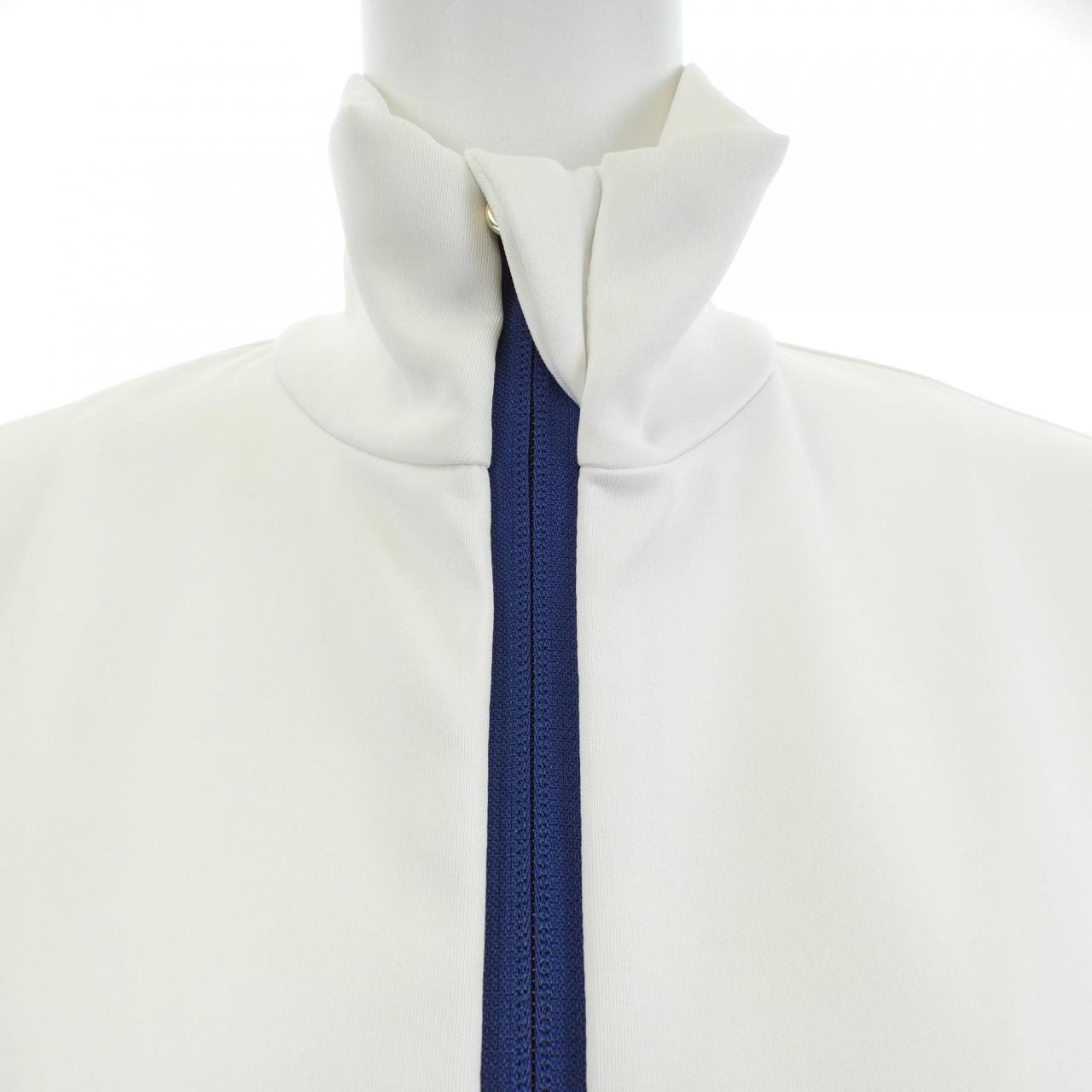 シェルボ CHERVO ブルゾン