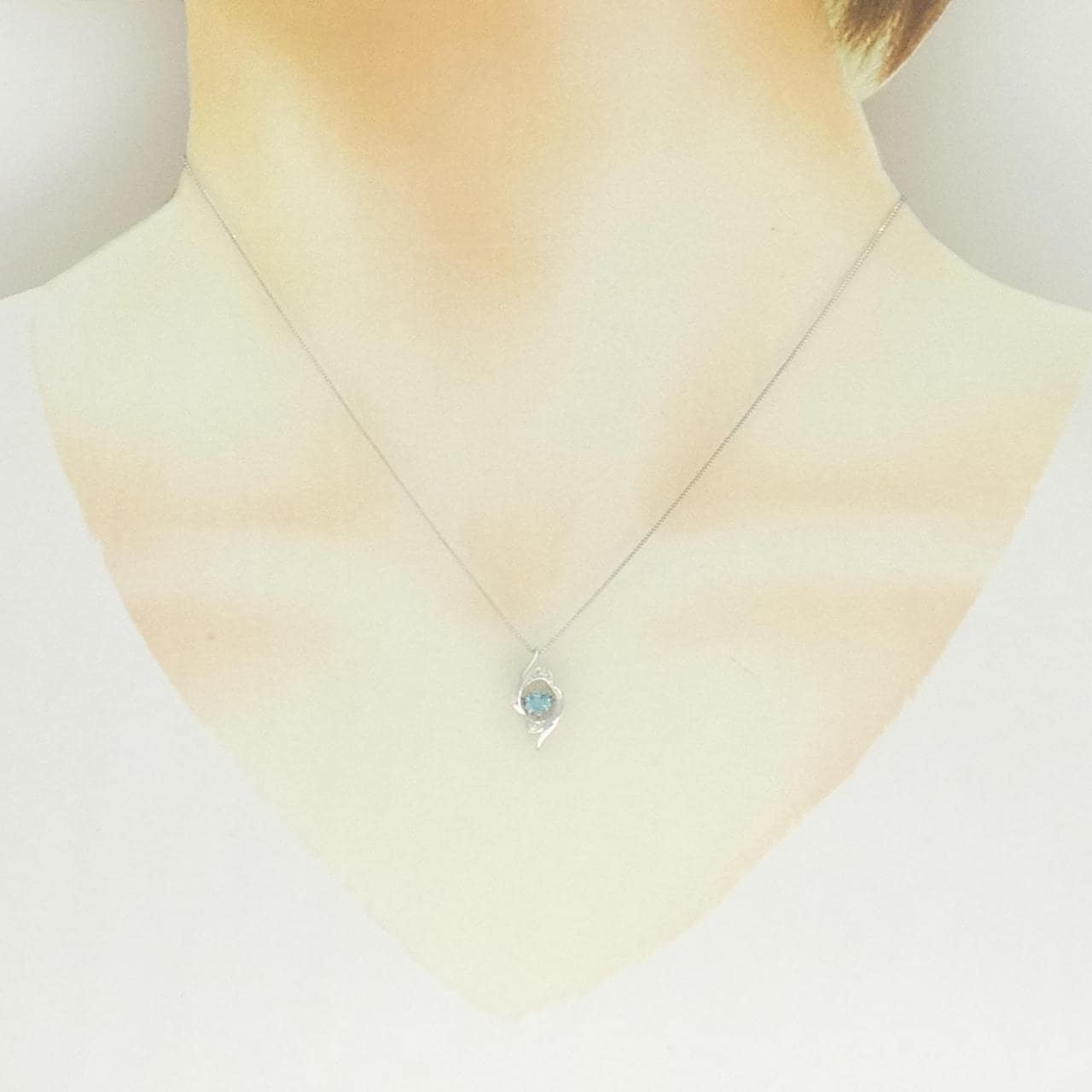 K18WG ジルコン ネックレス 0.30CT