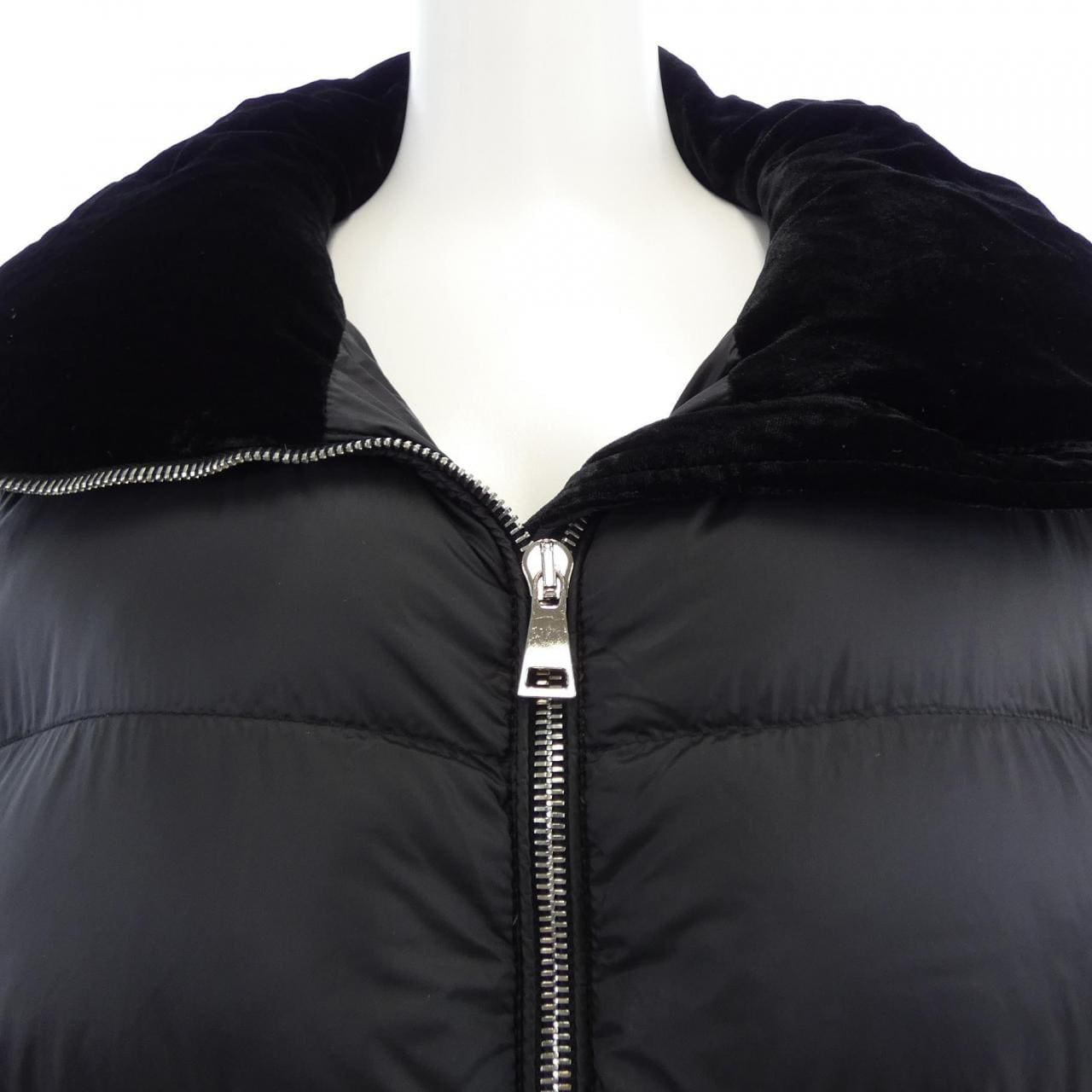 モンクレール MONCLER TORCOL ダウンジャケット