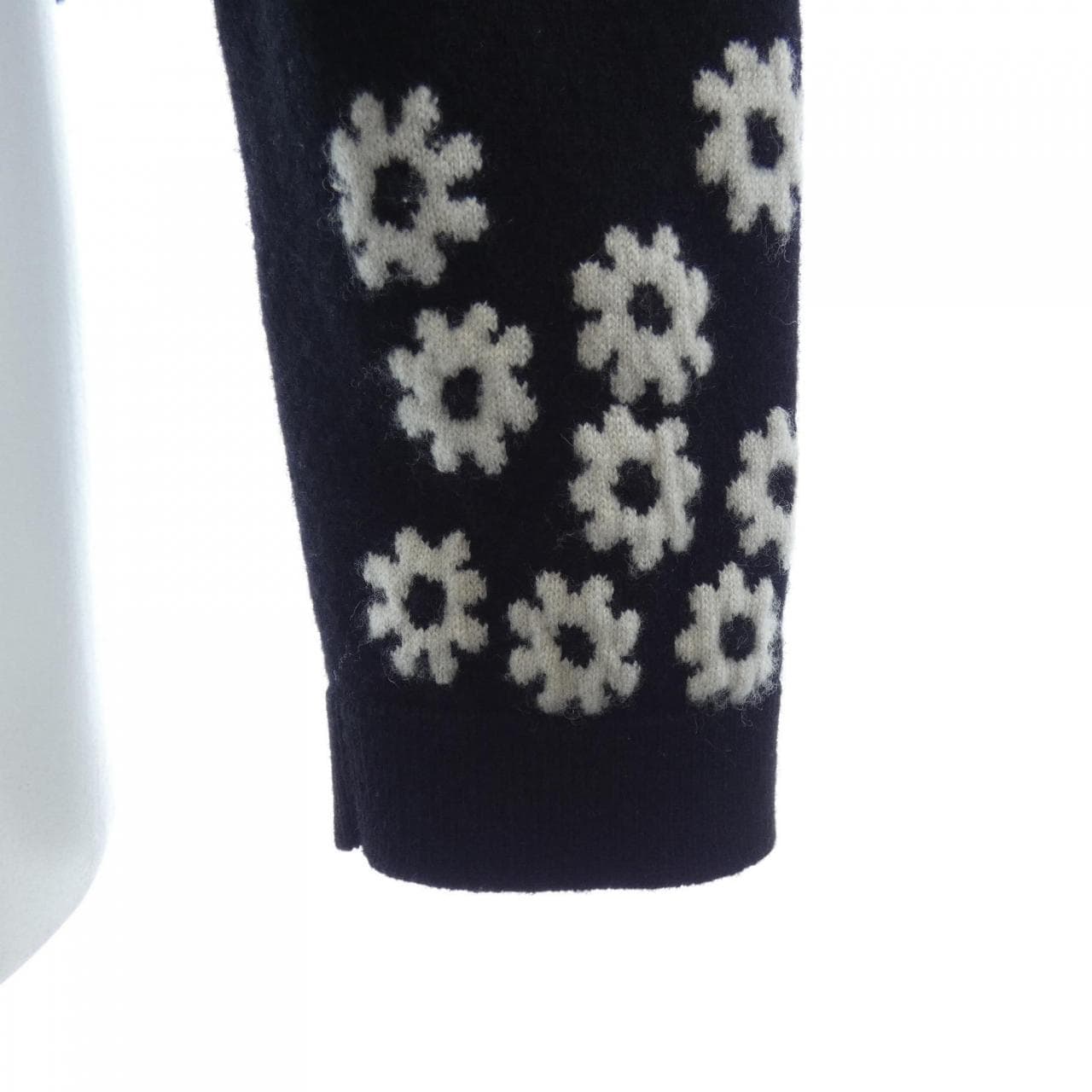 シャネル CHANEL P72451K10396 22P カーディガン