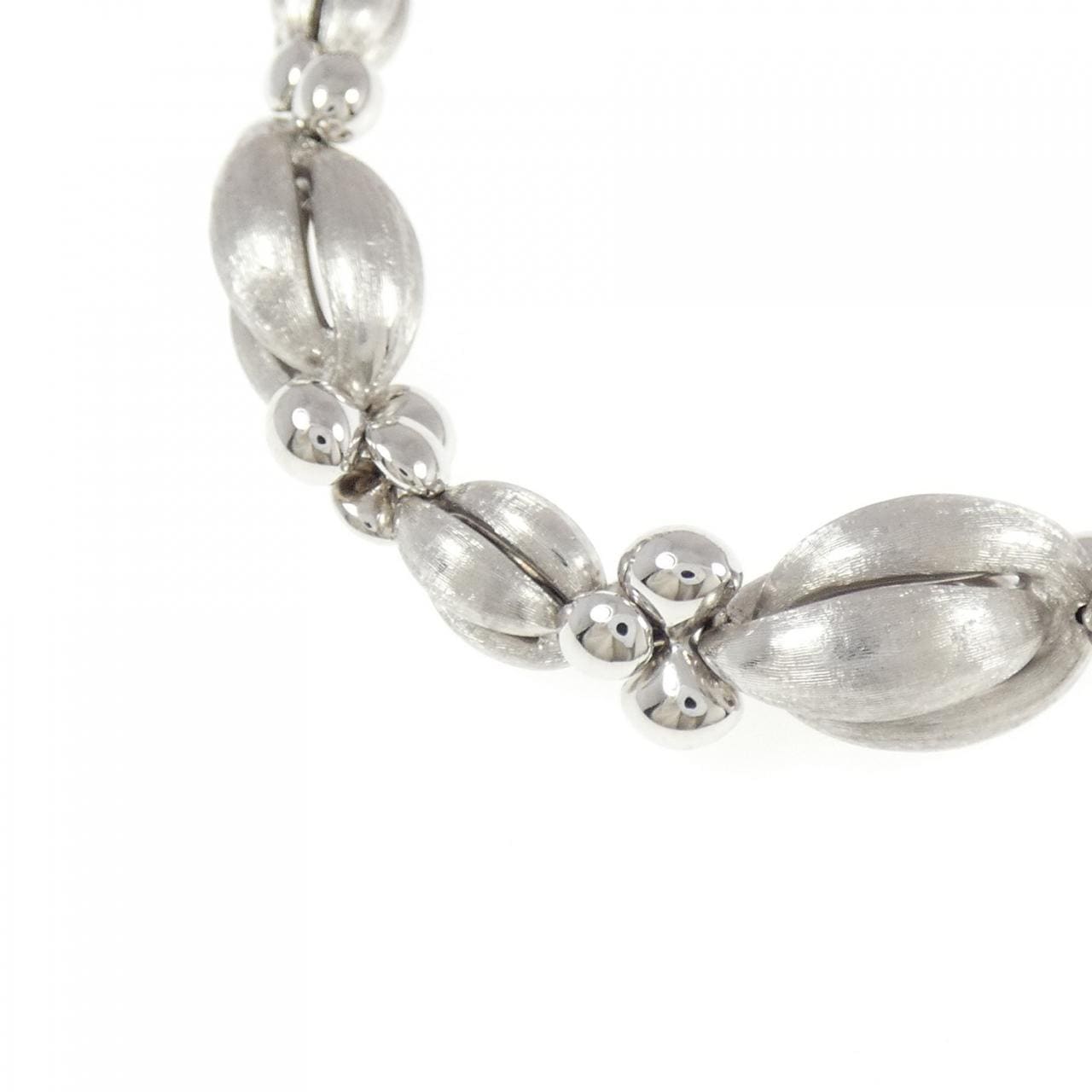 ナニス 750WG ネックレス