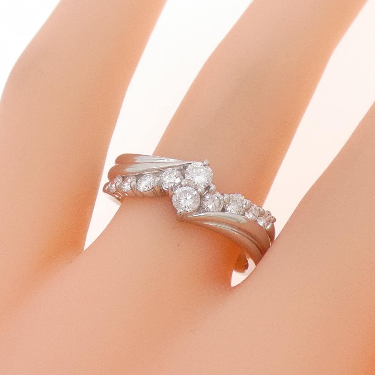 PT900钻石戒指 0.52克拉