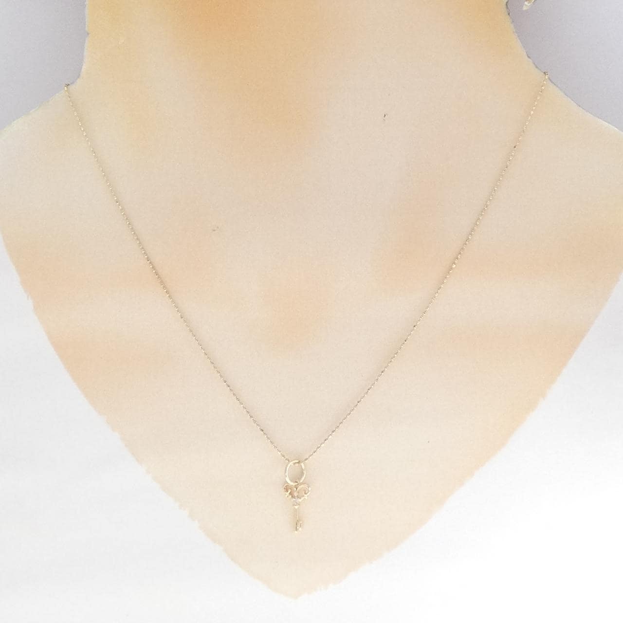 アガット キー ダイヤモンド ネックレス