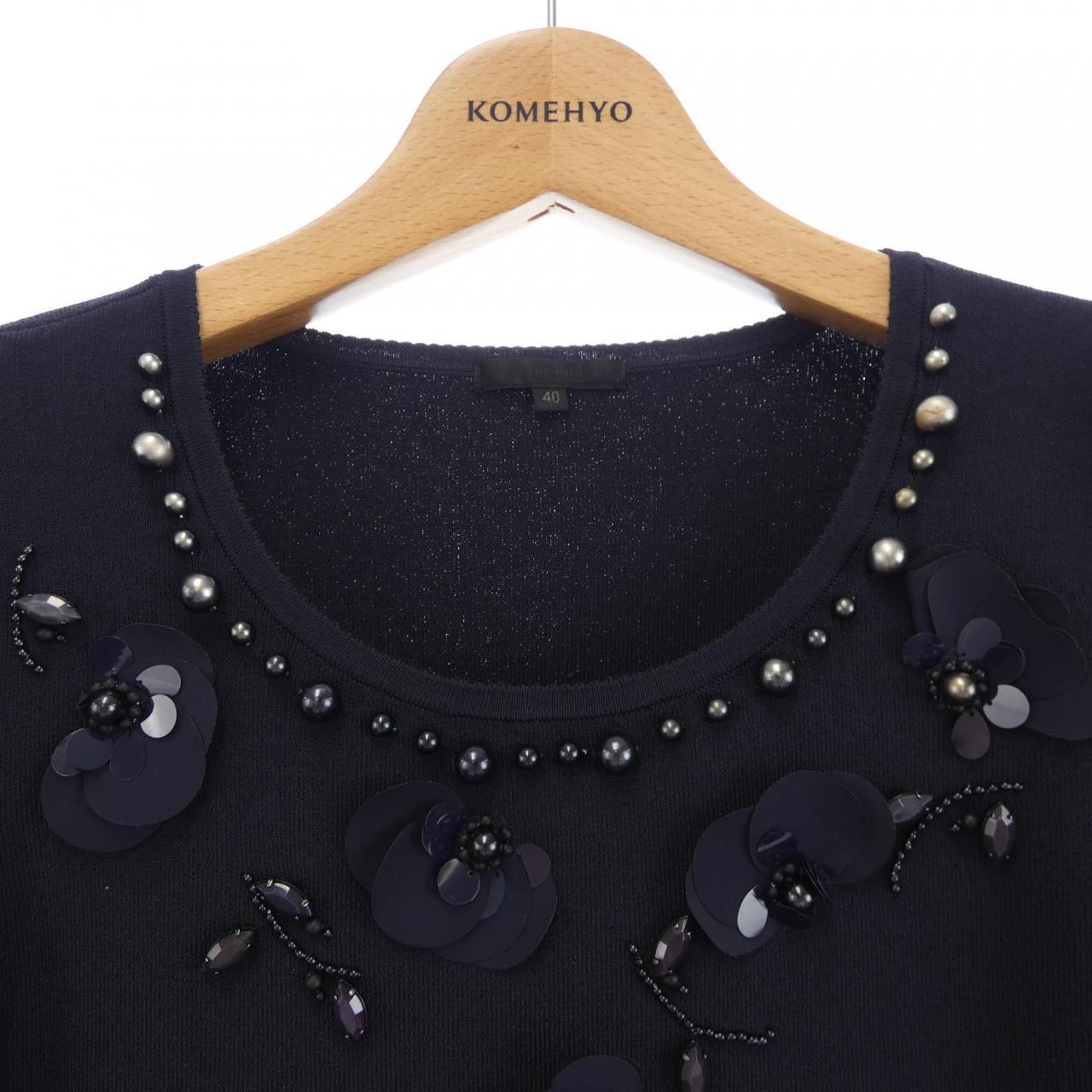 トゥービーシック TO BE CHIC W5N28-691-29 トップス