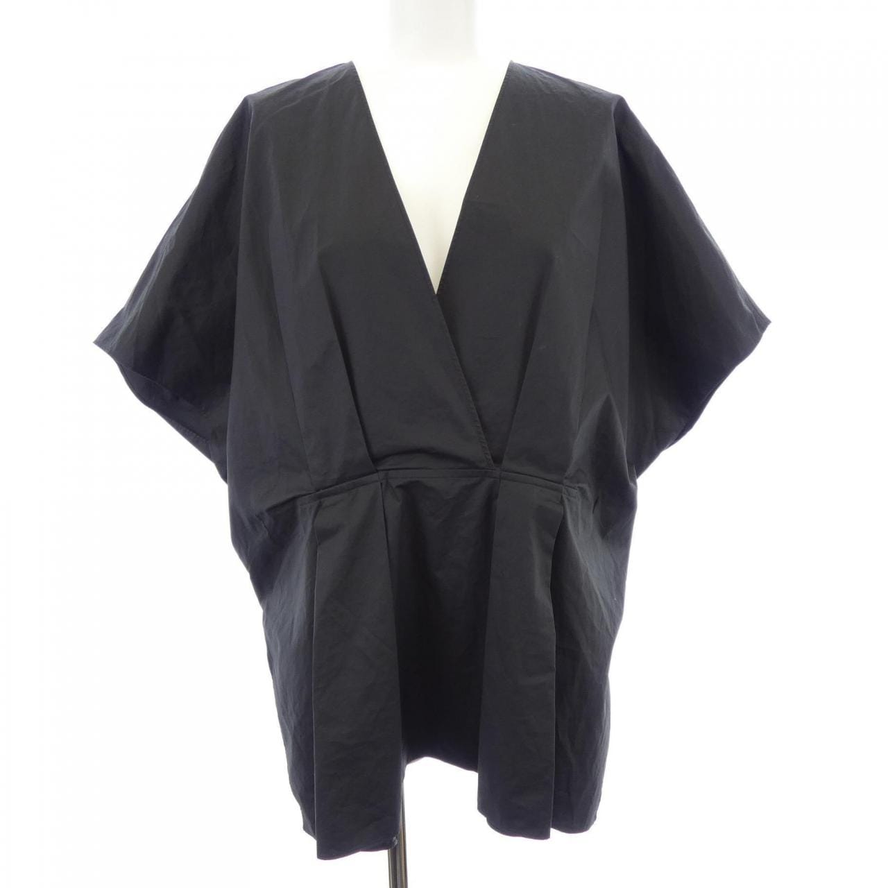 エルメス HERMES トップス