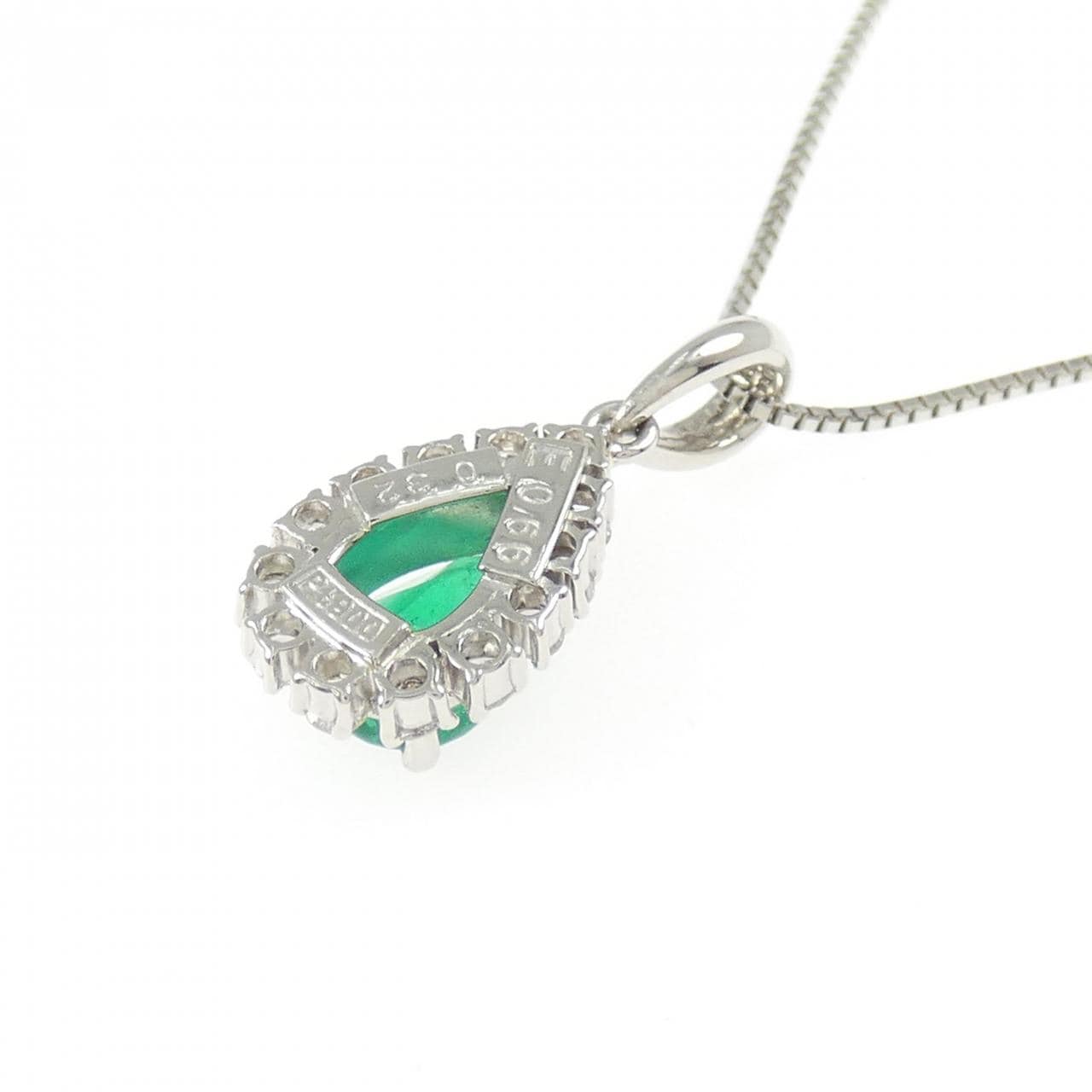 PT900/PT850 エメラルド ネックレス 0.66CT