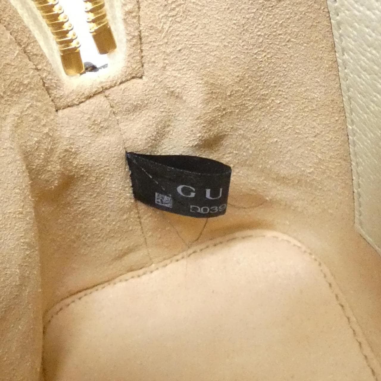 グッチ DIANA 715775 DJ24G バッグ