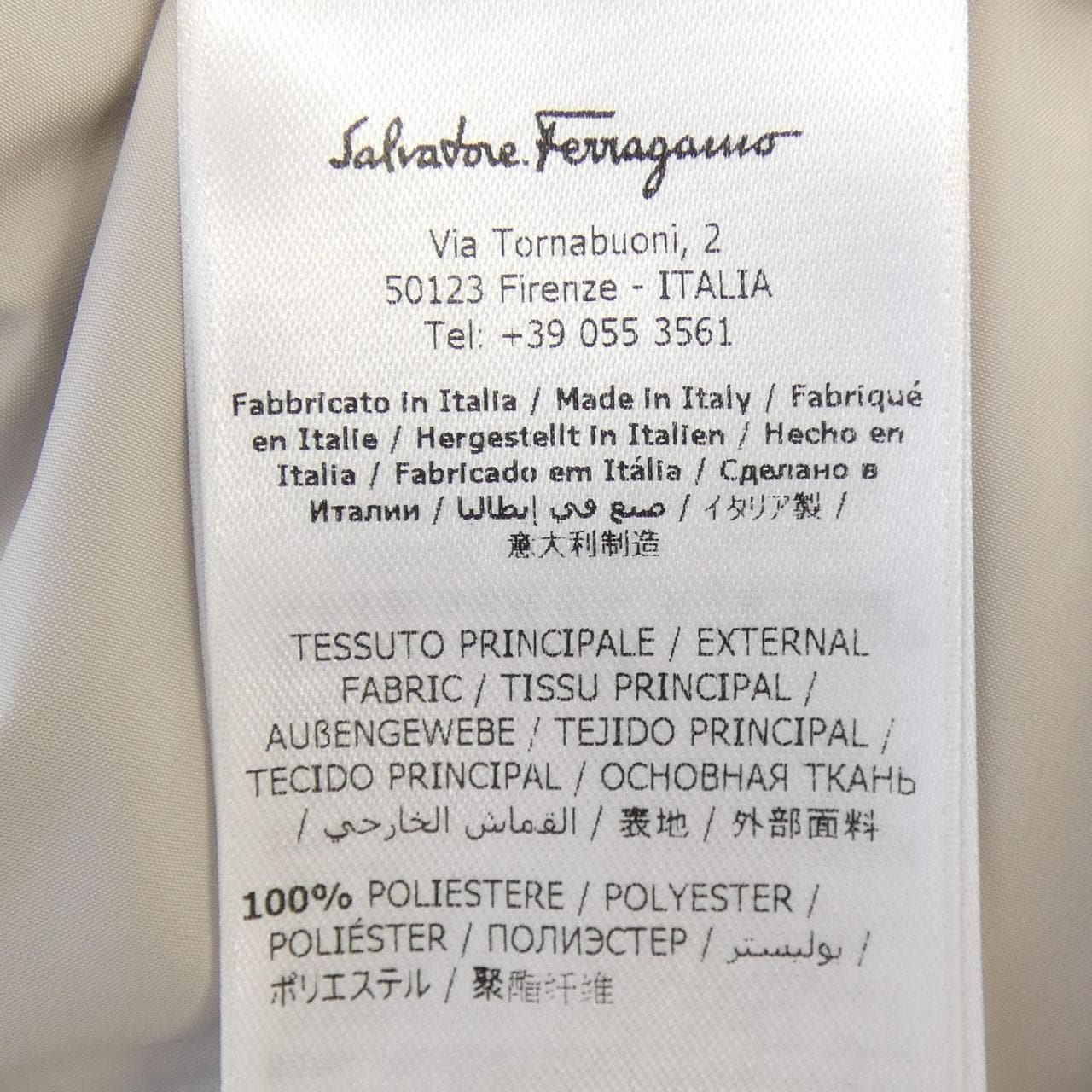 サルヴァトーレフェラガモ SALVATORE FERRAGAMO ダウンジャケット