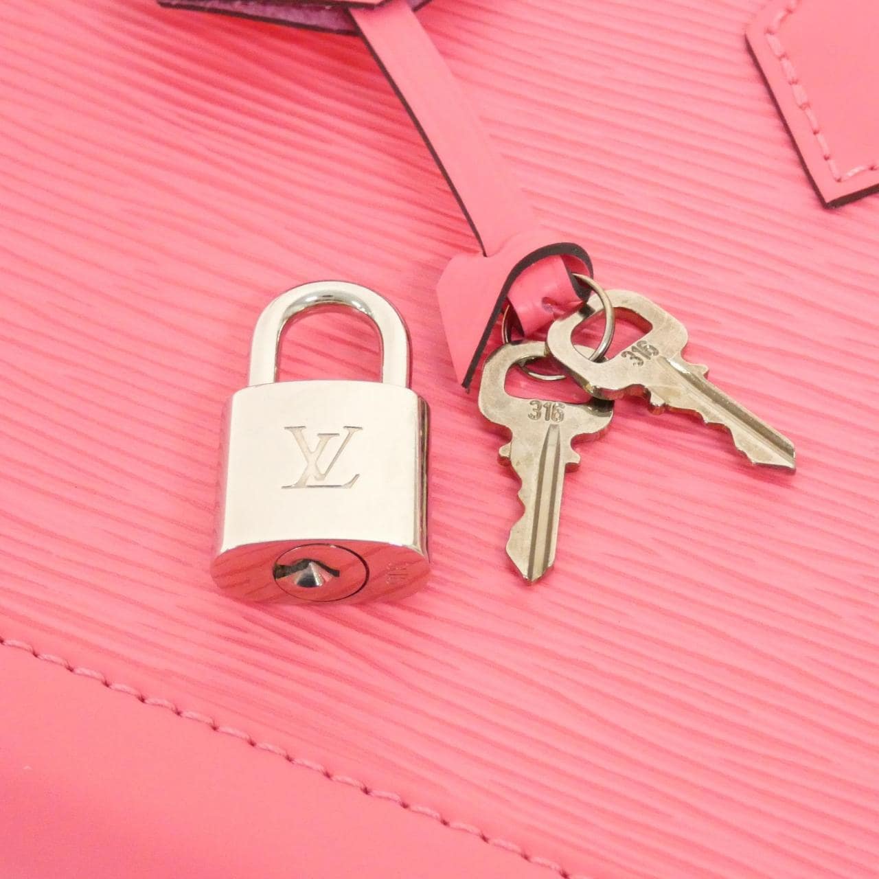 ルイヴィトン エピ アルマBB M59346 バッグ