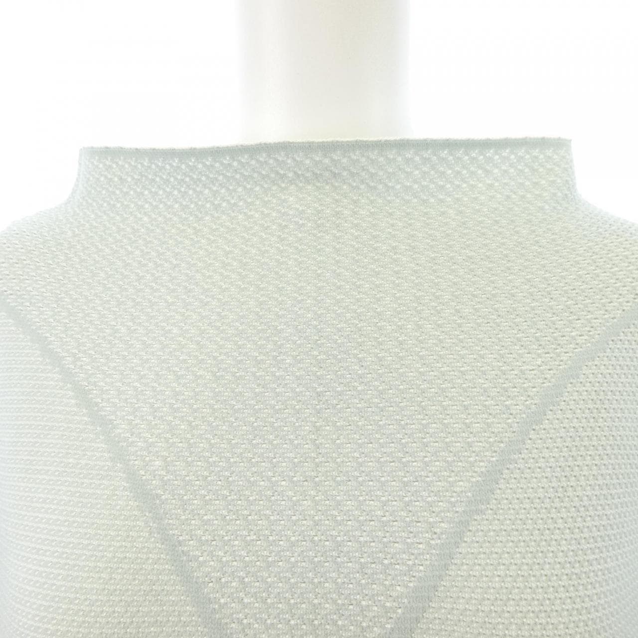 イッセイミヤケ ISSEY MIYAKE IM81KK300 トップス