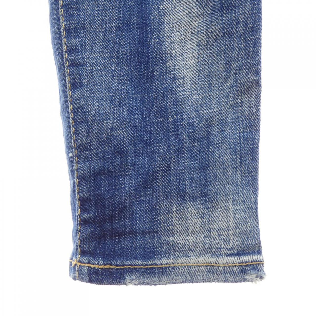 ディースクエアード DSQUARED2 S74LB1042 ジーンズ