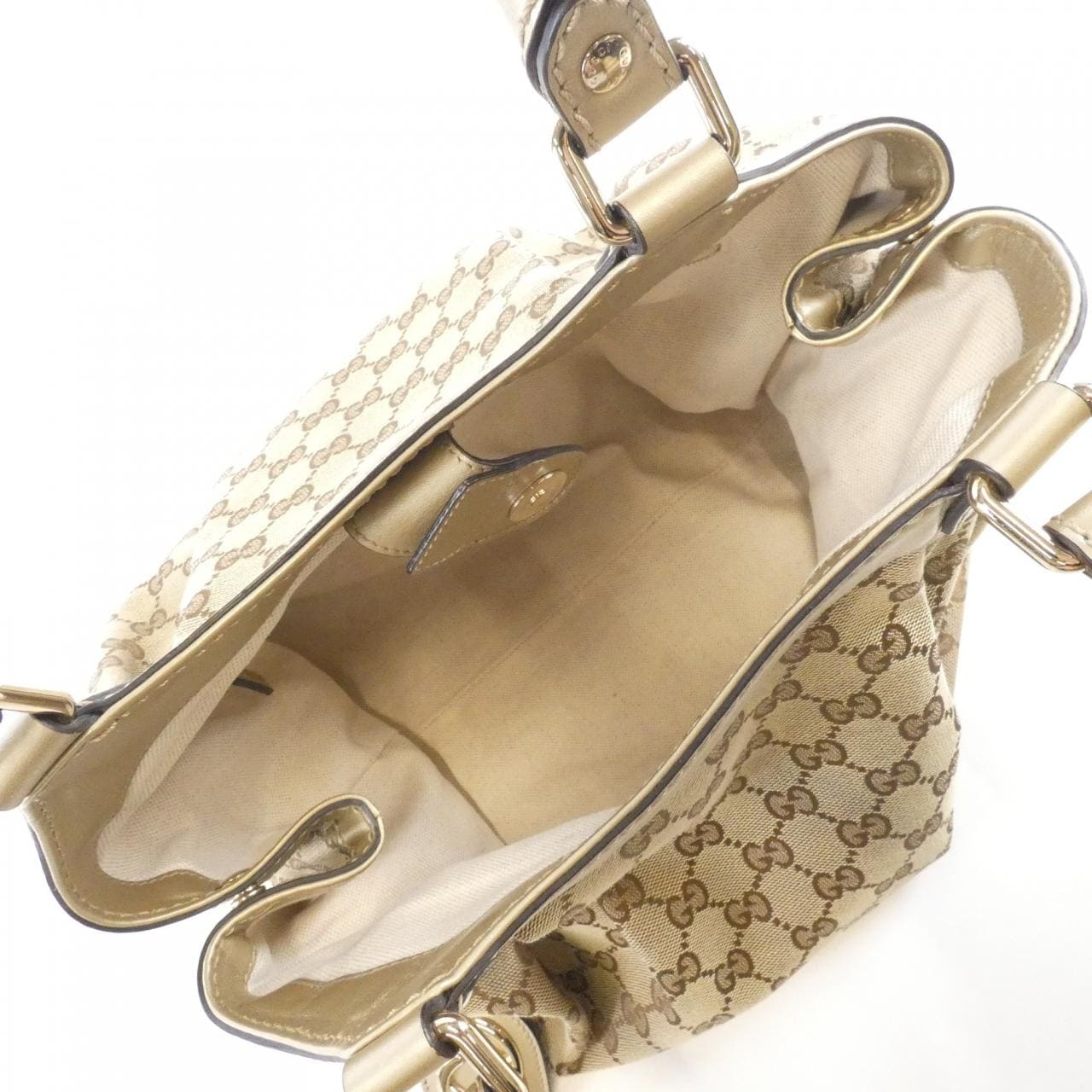 グッチ スーキー 211944 F4C2G バッグ