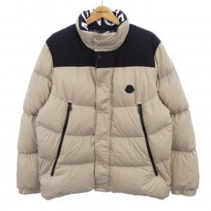 モンクレール MONCLER ダウンジャケット