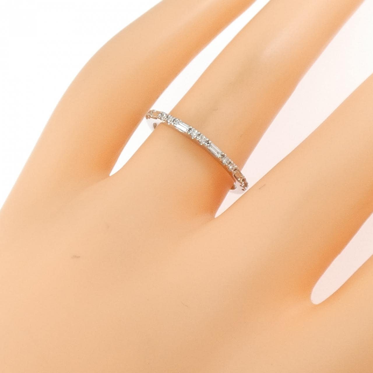 【新品】PT900 ダイヤモンド リング 0.15CT