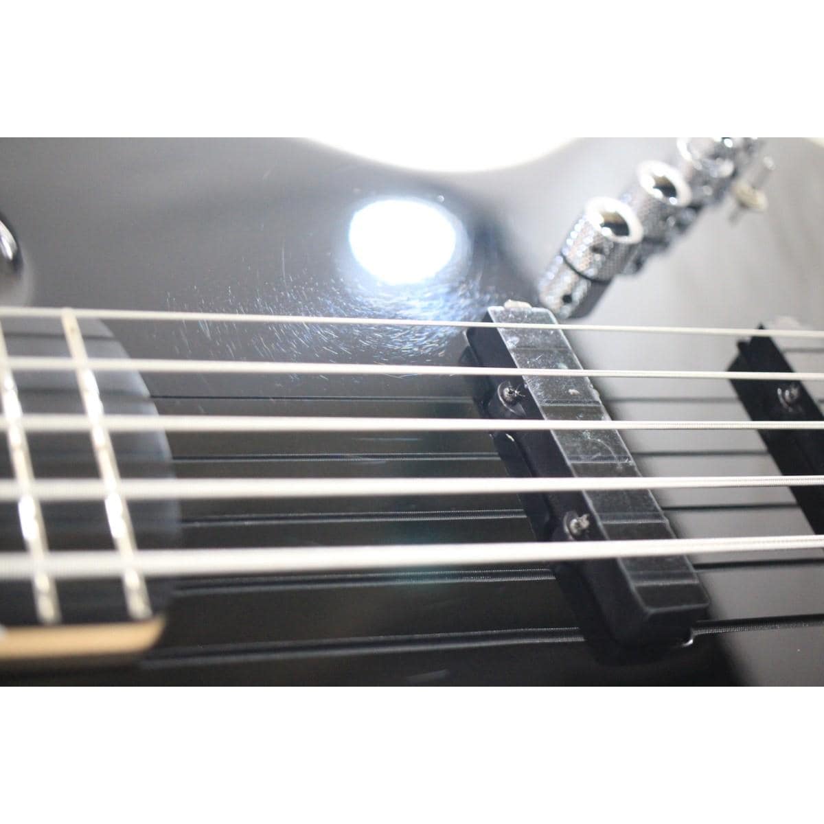 ＳＱＵＩＥＲ　ＤＥＬＵＸＥ　ＪＡＺＺ　ＢＡＳＳ　Ｖ　ＡＣＴＩＶＥ