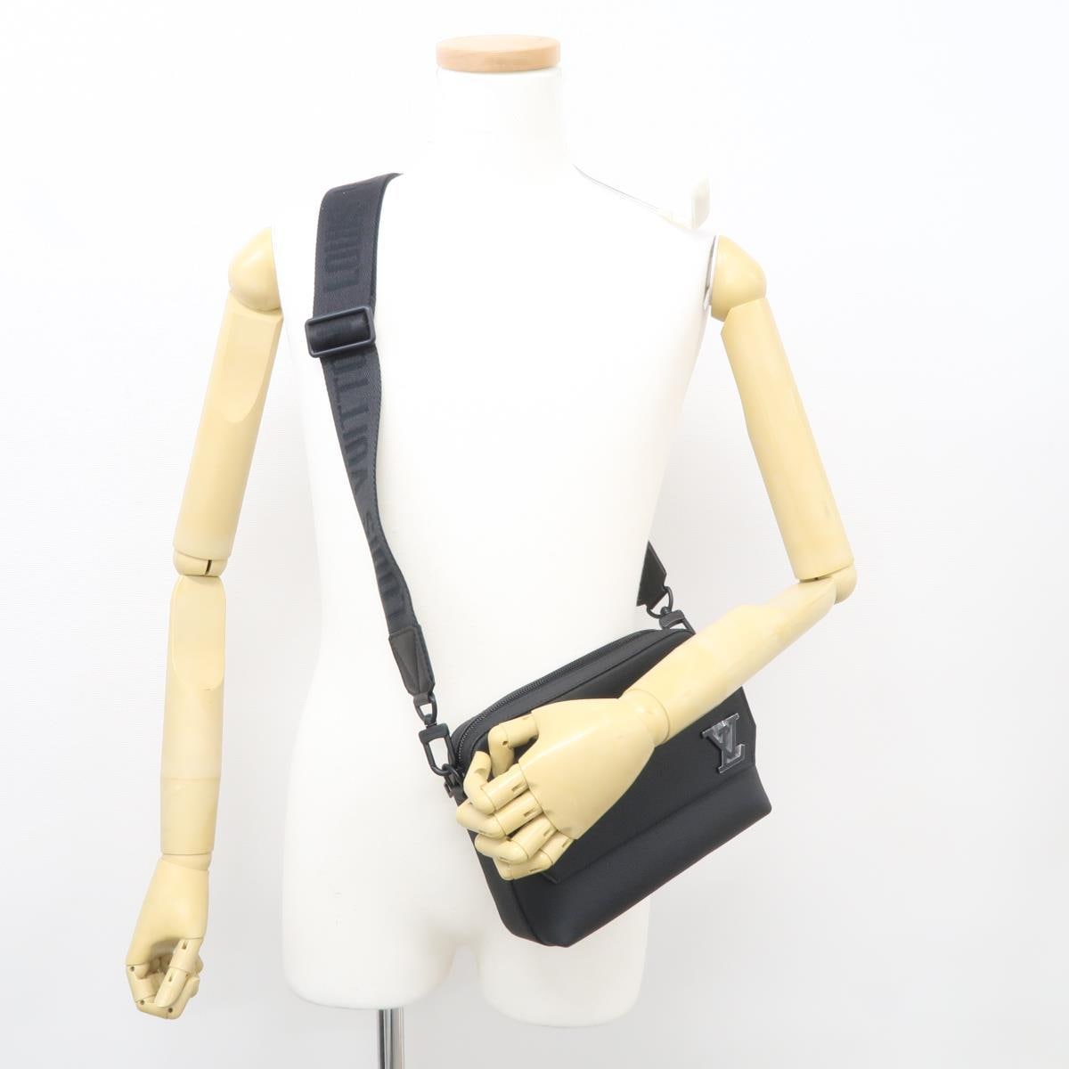 【未使用品】ルイヴィトン　ＬＶアエログラム　ファストライン　メッセンジャー　Ｍ２２４８２　バッグ