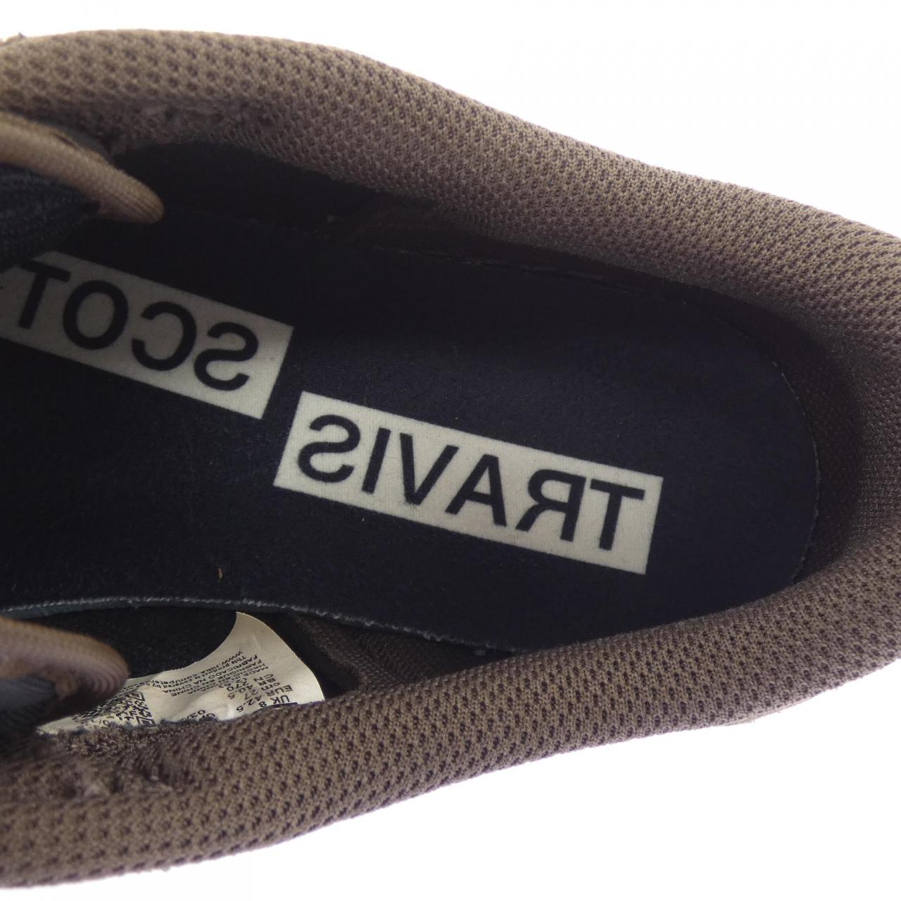 ナイキ NIKE CQ4277-001 スニーカー