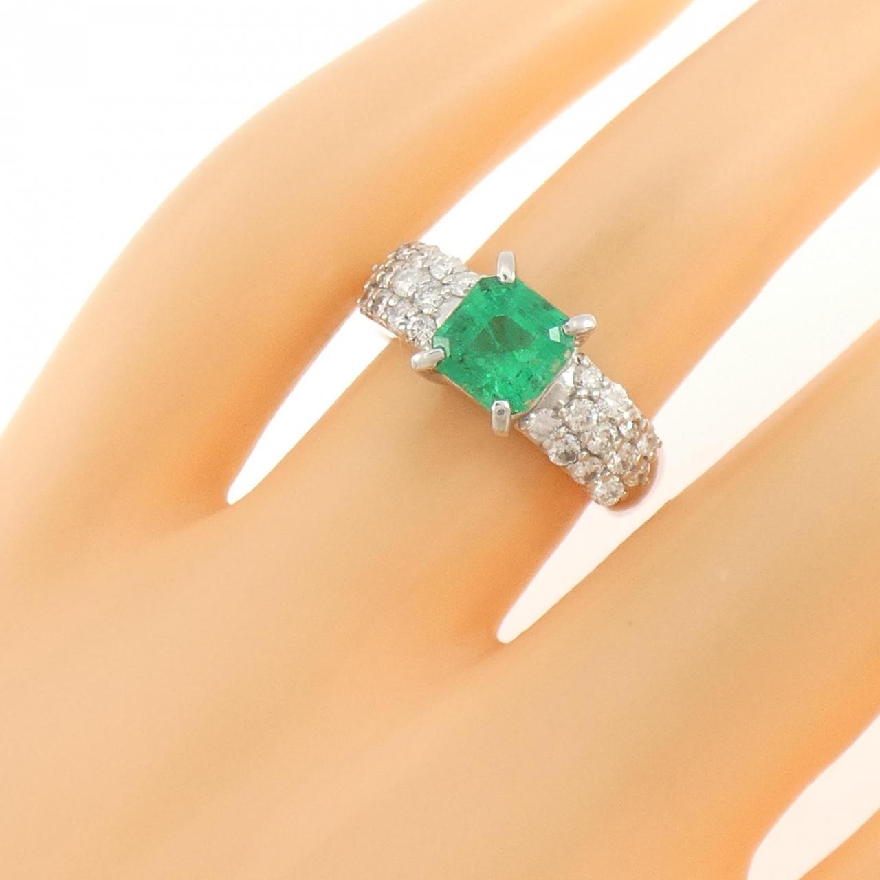 PT900 エメラルド リング 1.41CT