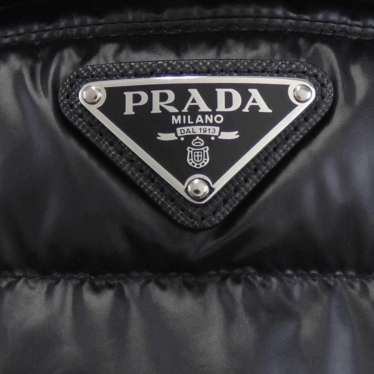 プラダ PRADA SGA506 ダウンジャケット