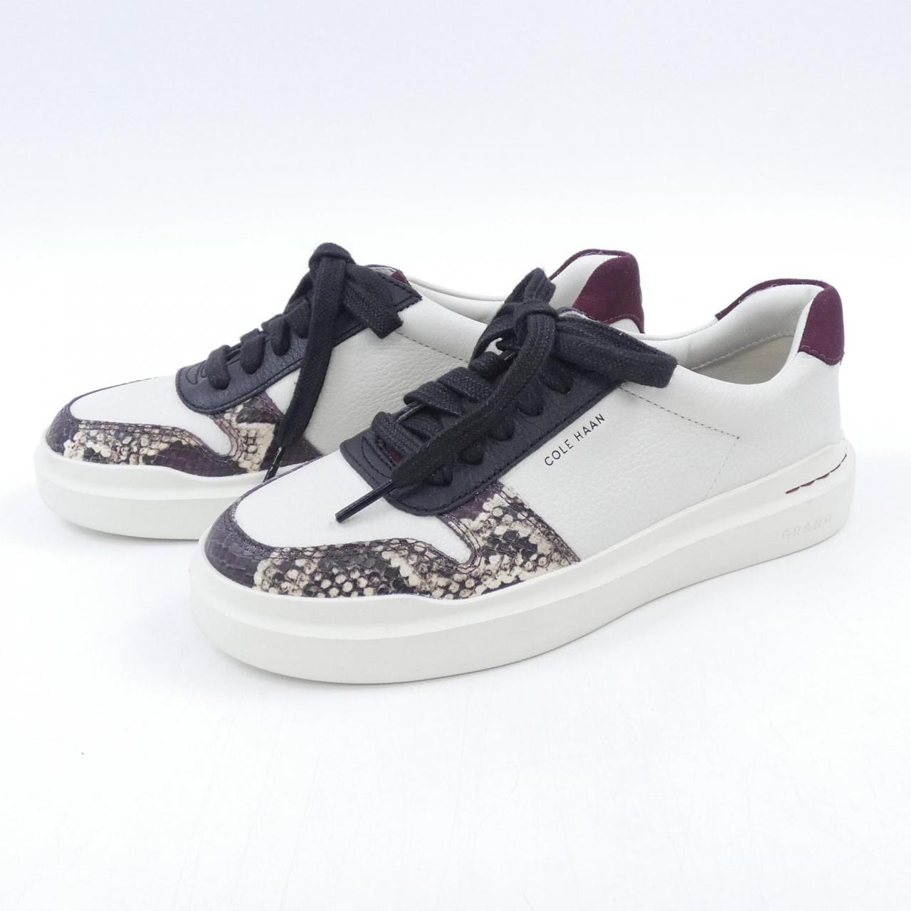 コールハーン COLE HAAN スニーカー