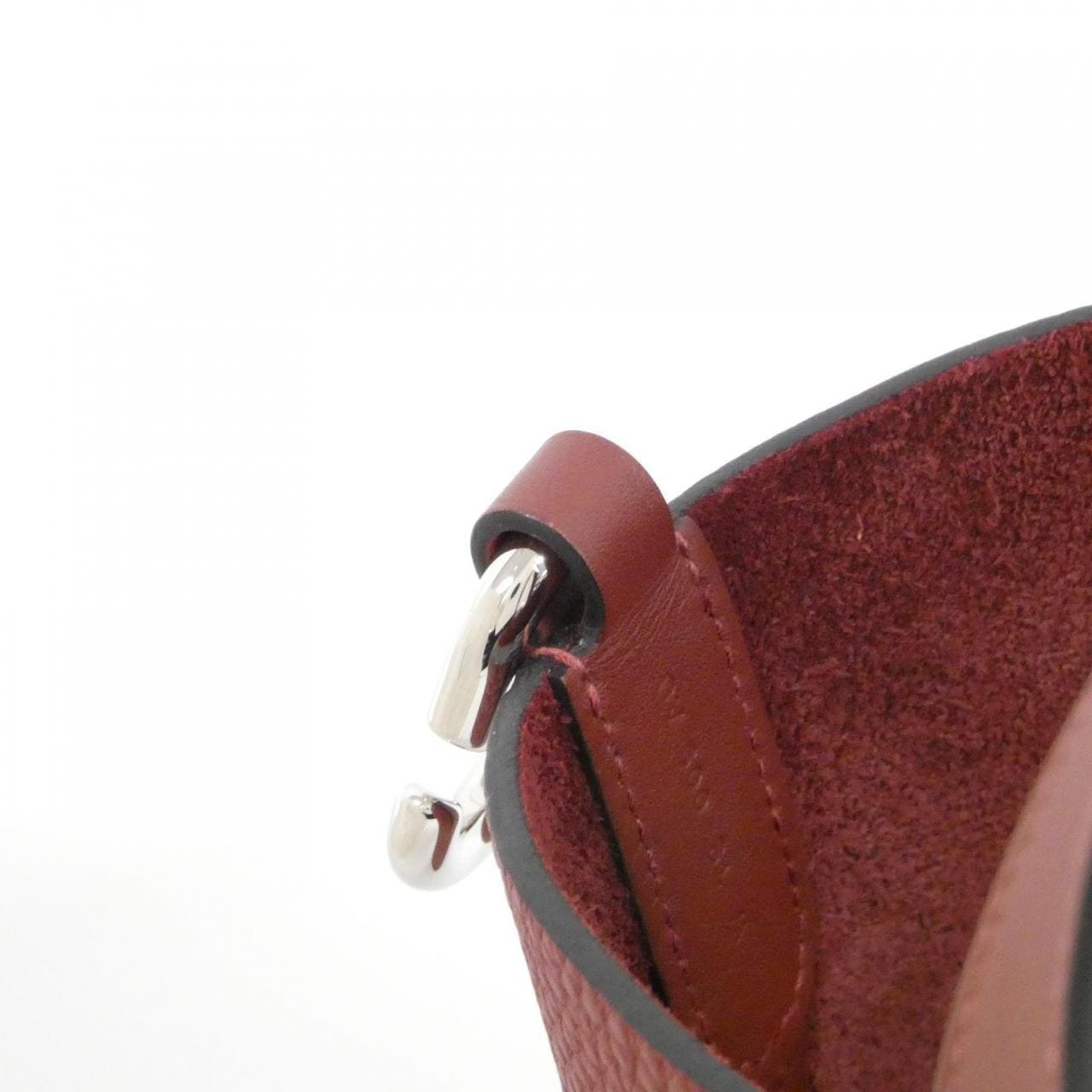 エルメス イン ザ ループ 18cm 084274CK バッグ