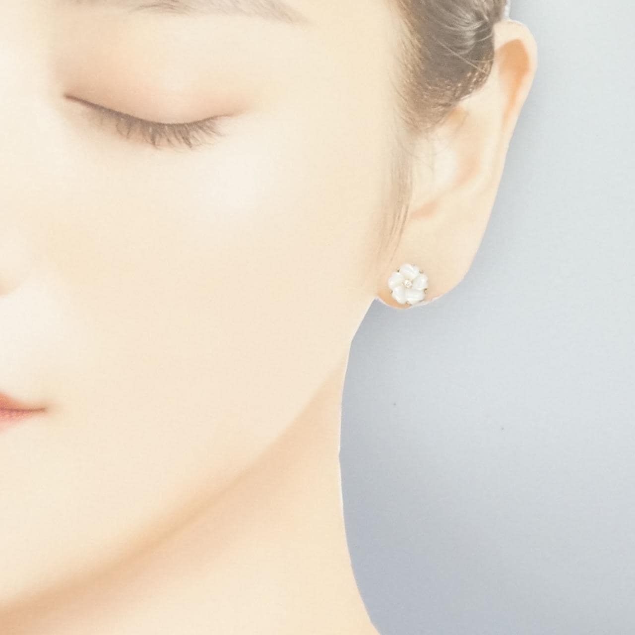 タサキ マザーオブパール ピアス