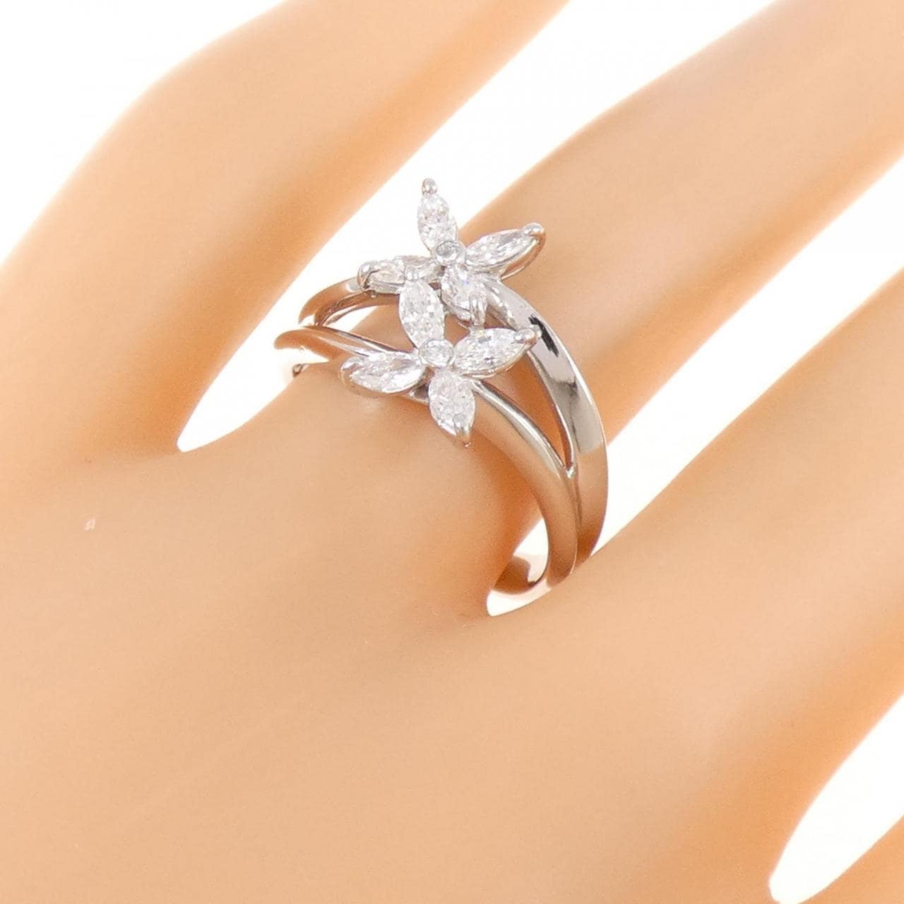 PT900 フラワー ダイヤモンド リング 0.51CT