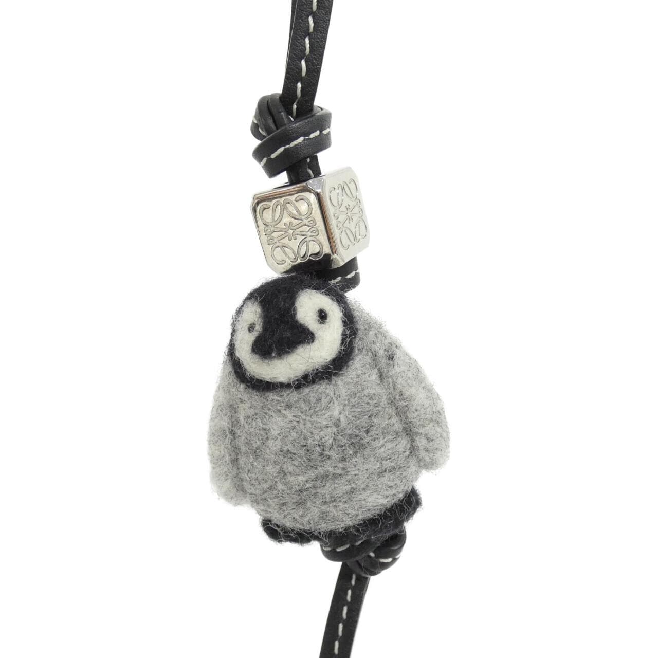 ロエベ ベビー ペンギン チャーム C621232X23 バッグチャーム