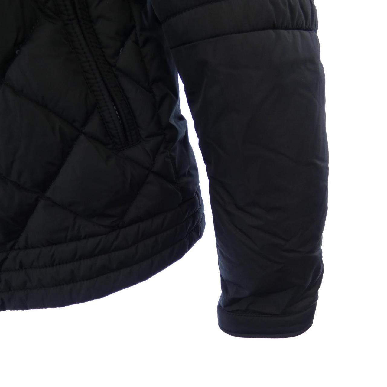 モンクレール MONCLER ダウンジャケット