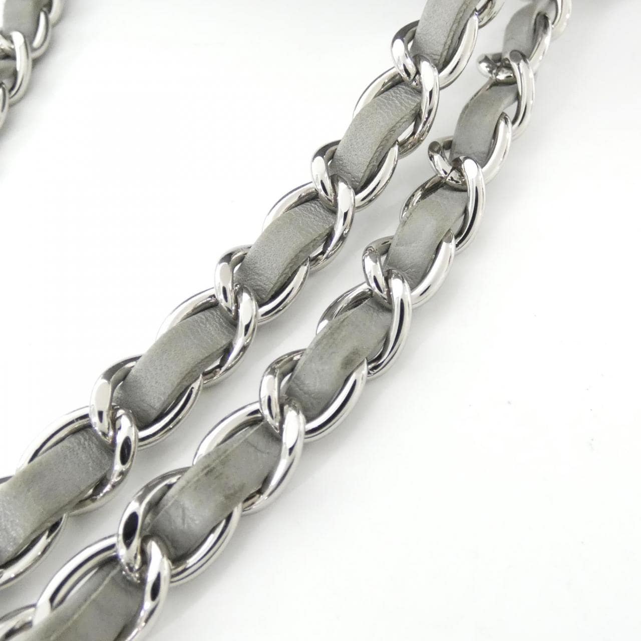 シャネル ショルダーバッグ