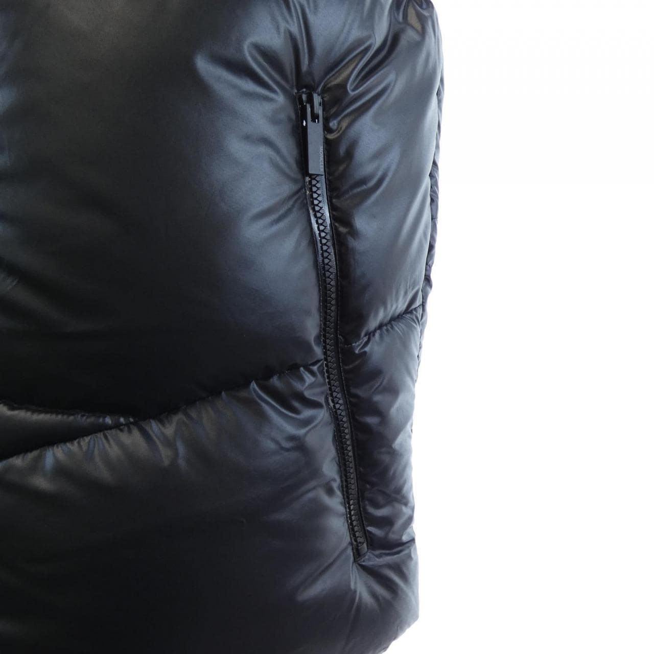 モンクレール MONCLER TAGO ダウンベスト