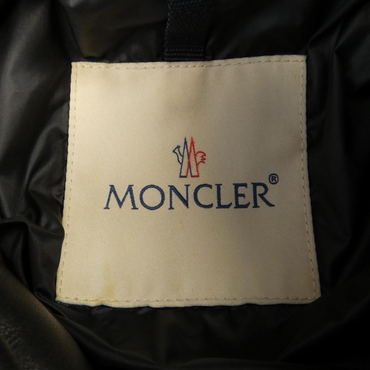 モンクレール MONCLER ダウンジャケット