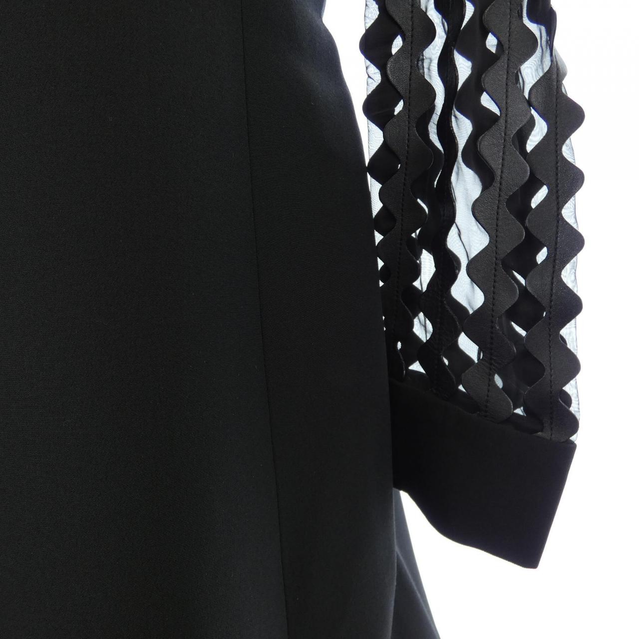 ルイヴィトン LOUIS VUITTON F8DR79QAV ワンピース