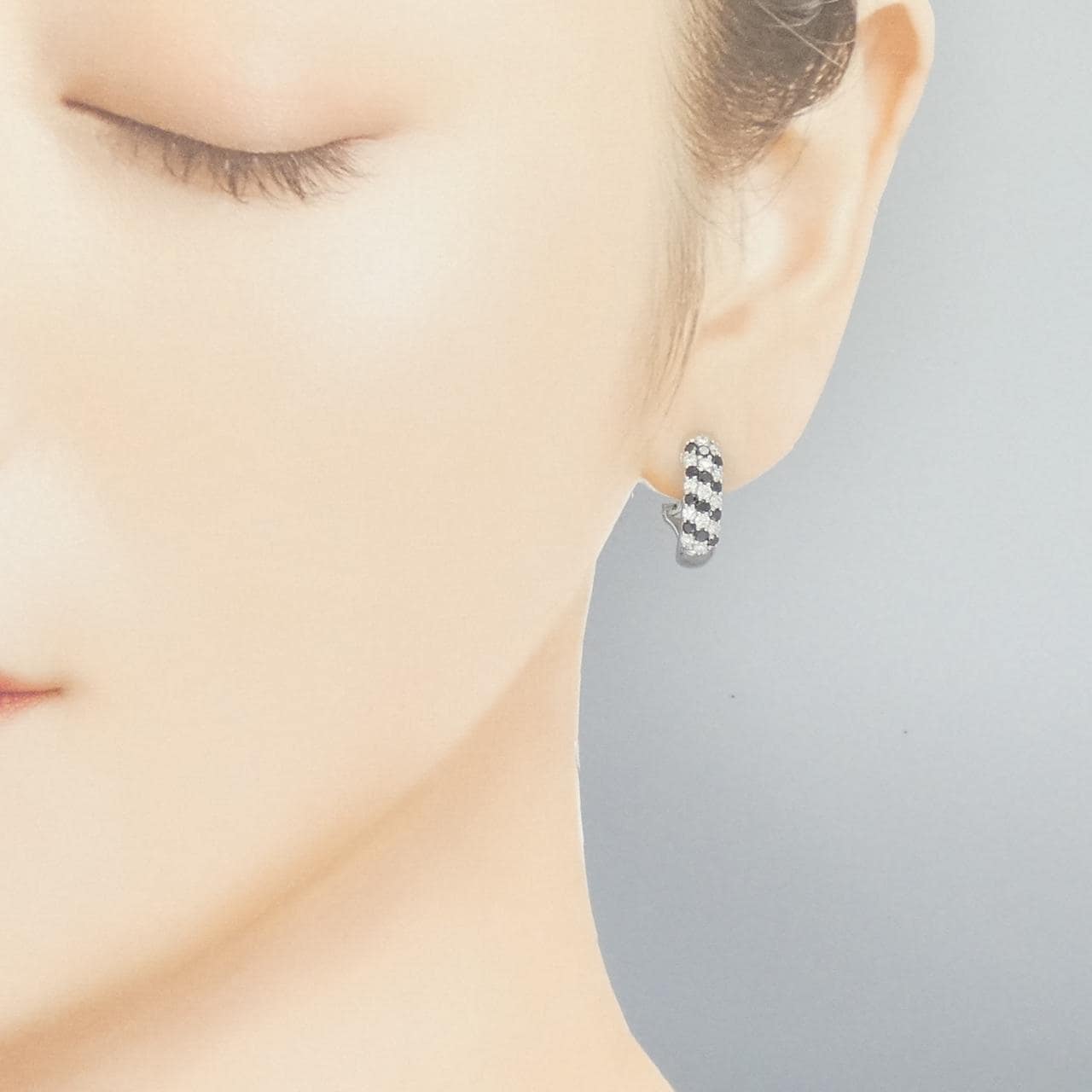 K18WG ダイヤモンド ピアス 1.00CT