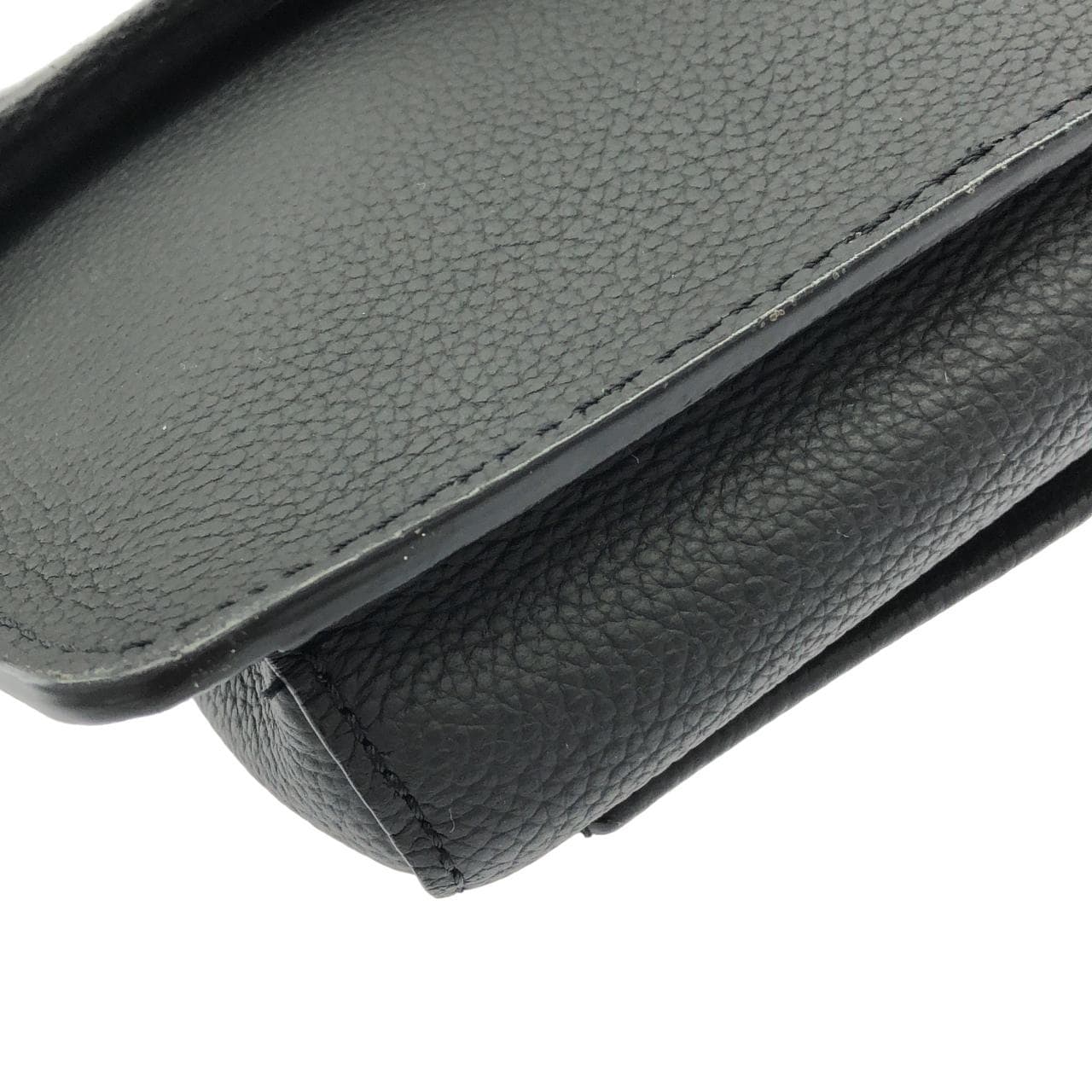 ルイヴィトン LVアエログラム テイクオフ スリング M57081 ショルダーバッグ