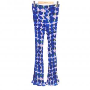 julia heuer パンツ