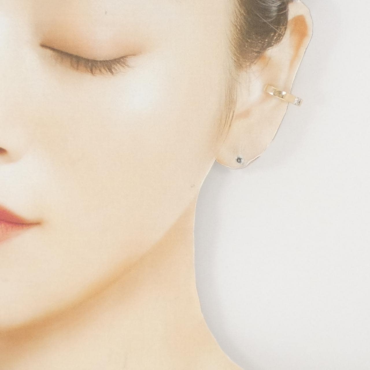 ヒロタカ ダイヤモンド イヤーカフ 片耳