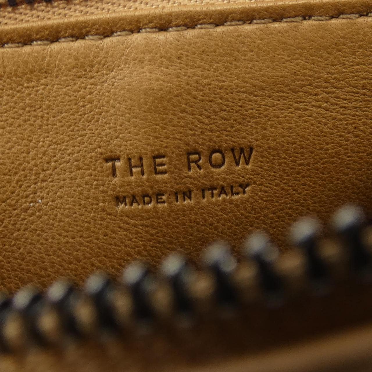 ザロウ THE ROW BAG