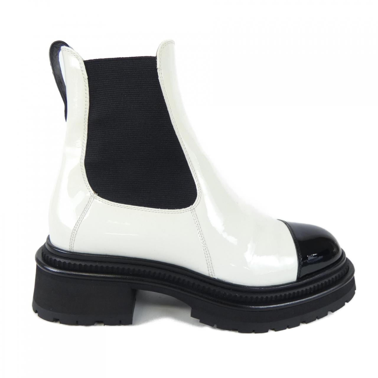 シャネル CHANEL ブーツ