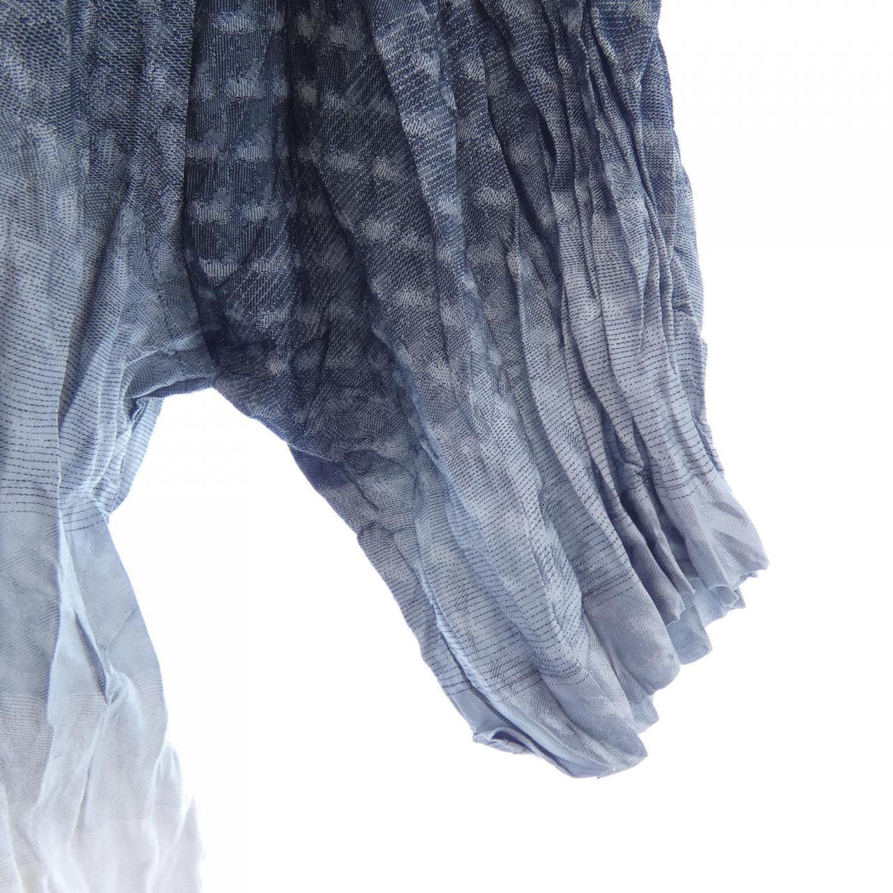 イッセイミヤケ ISSEY MIYAKE ME91FJ091 S／Sシャツ