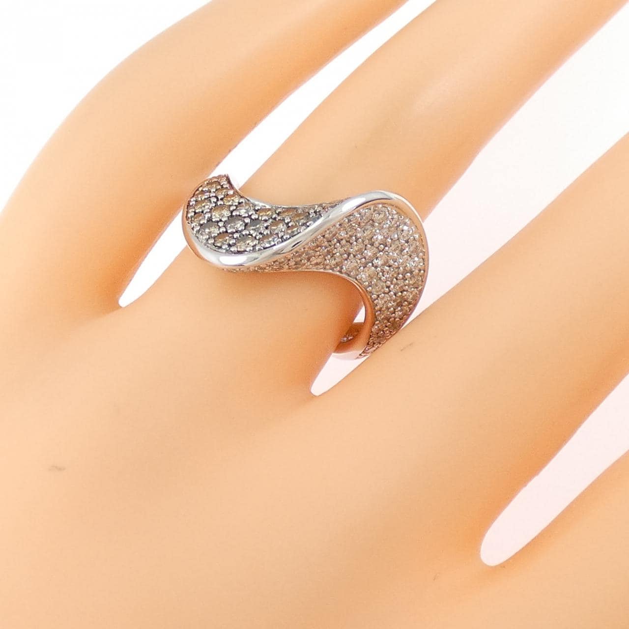 K18WG/K18BG ダイヤモンド リング 0.53CT