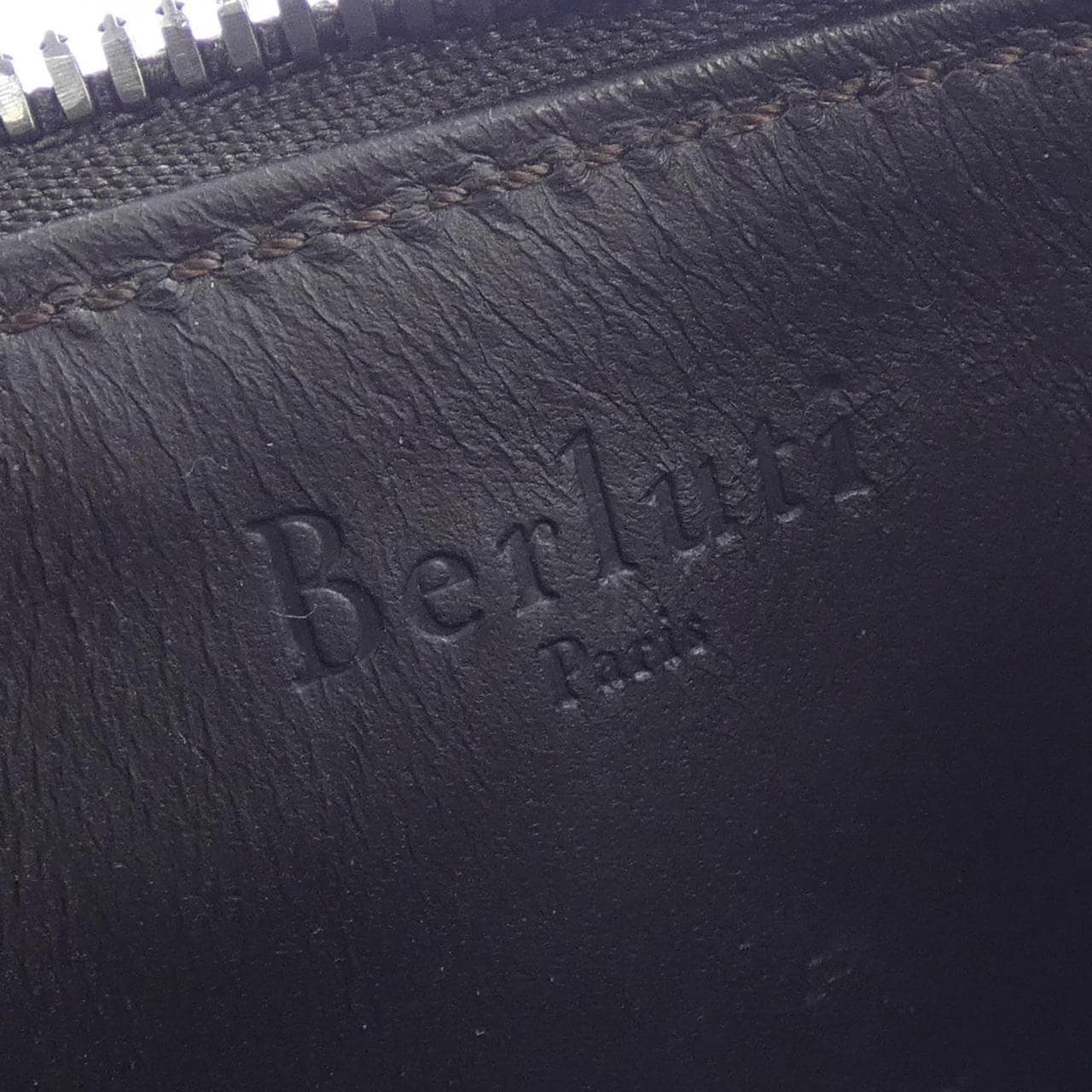 ベルルッティ Berluti コア マキシ スクリットレザーロングジップ CARD CASE