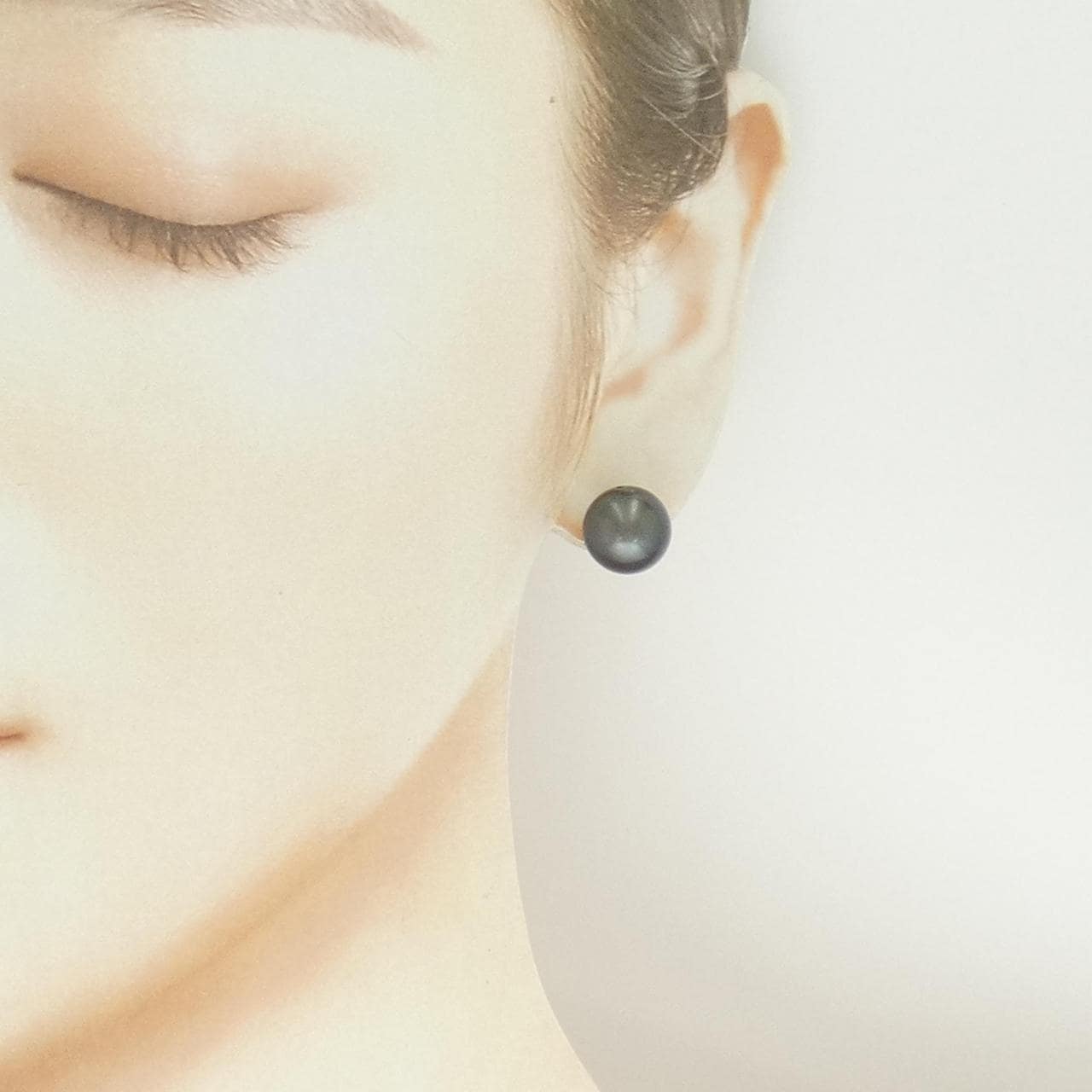 K14WG 黒蝶パール ピアス 11.5mm