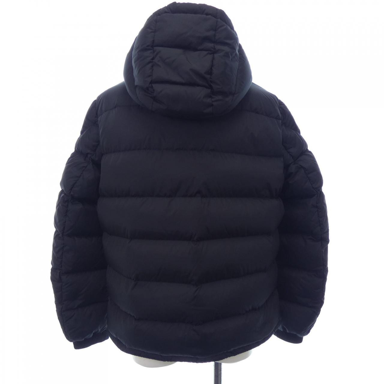 モンクレール MONCLER ダウンジャケット