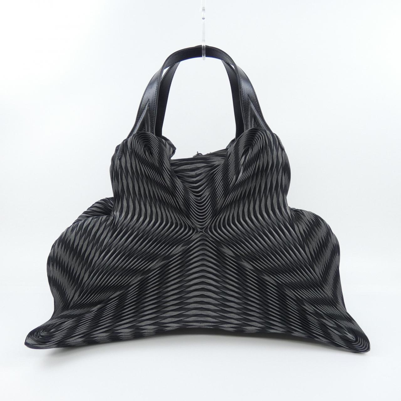 イッセイミヤケ ISSEY MIYAKE IM64-AG408 BAG