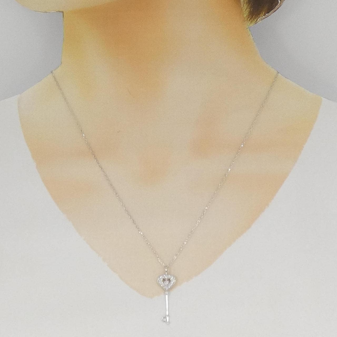 K18WG ハート×キー ダイヤモンド ネックレス 0.18CT