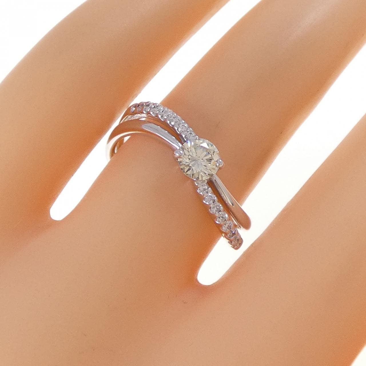 K18WG ダイヤモンド リング 0.33CT